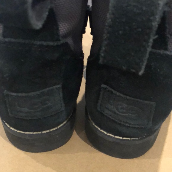 UGG Boots - children - Picture 2 of 10